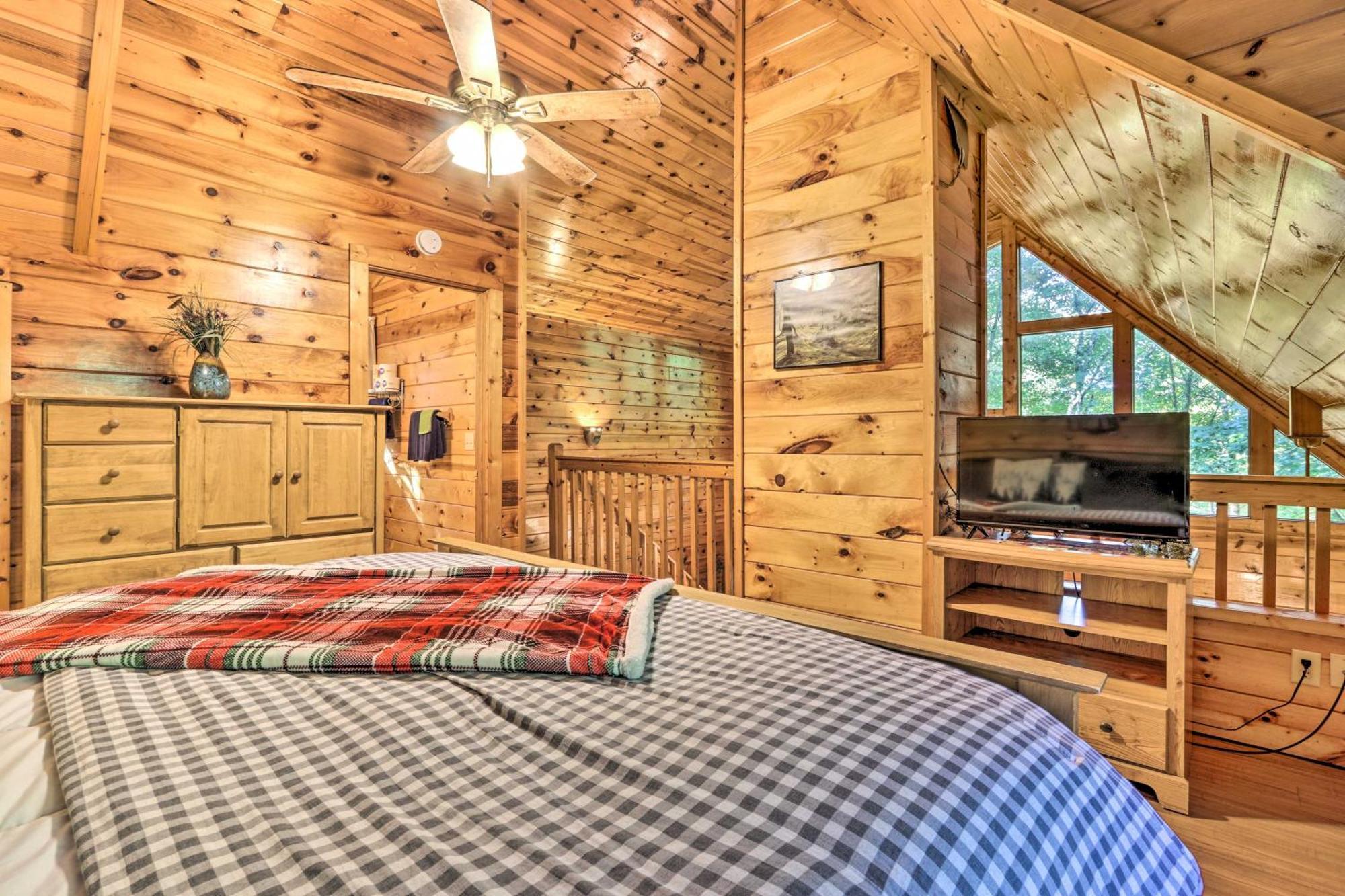 Cozy Mountain Cabin In Perfect Location Сев'єрвілл Екстер'єр фото